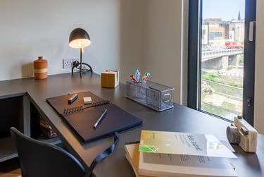 Silver Studio at Dun Holm House, Unit 8, The Riverwalk, City Centre, Durham, DH14SL - Image 6